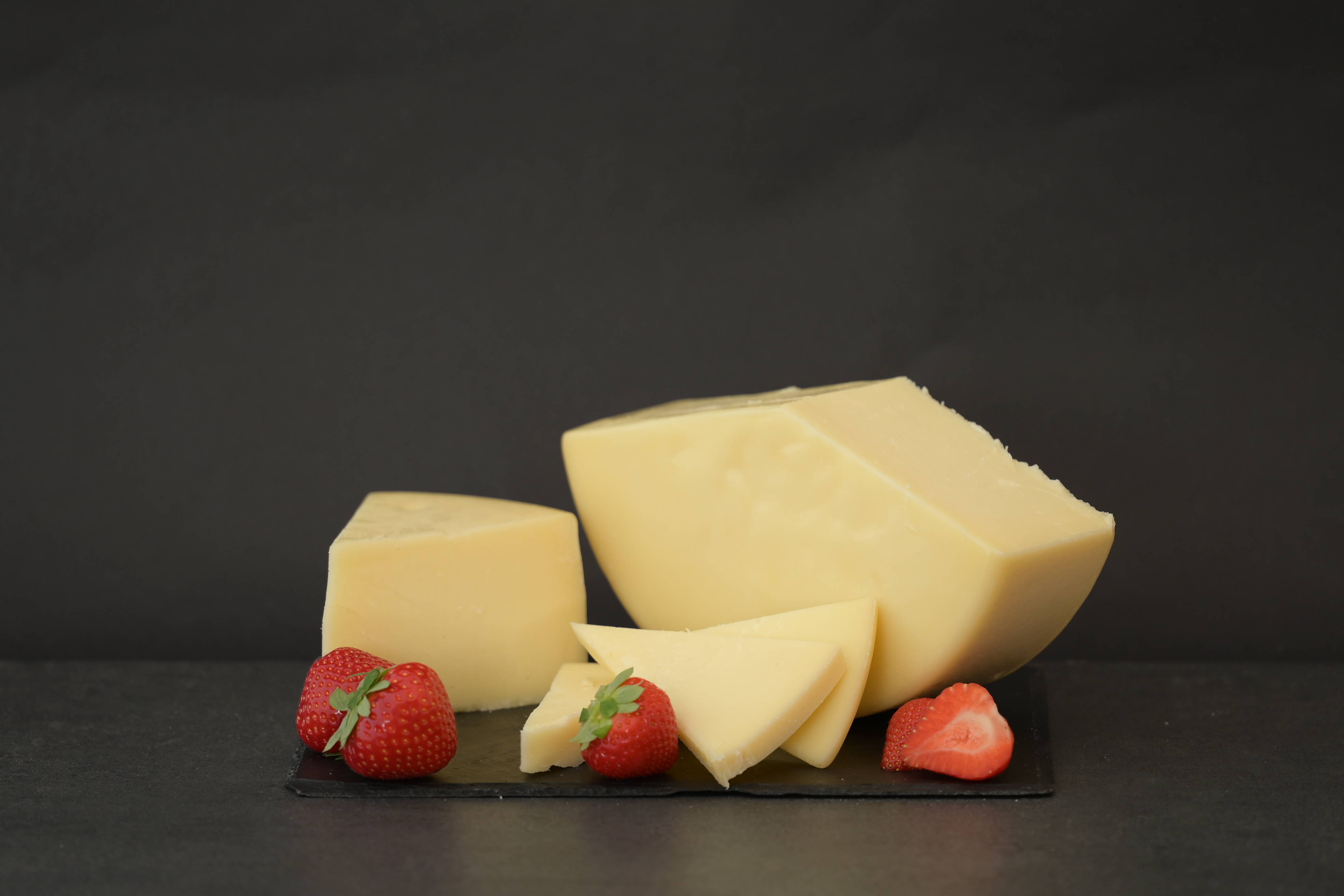 PROVOLONE PICCANTE